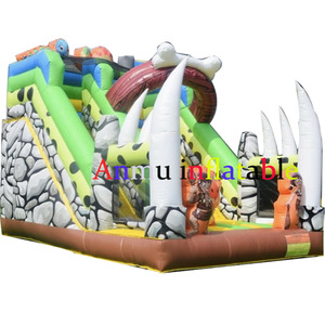 Château gonflable à thème biscuits, favori des enfants, avec toboggan inclus, taille personnalisable. - Product Image 2