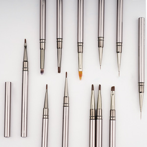 Lot de 12 pinceaux à ongles avec manche bronze, ovales et ronds, pour gel, liner et détails fins, pour la décoration des ongles en salon - Product Image 5