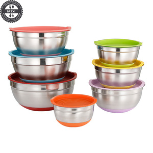Bols à mélanger et à salade en acier inoxydable colorés, fond en silicone antidérapant, bols pour la pâtisserie, le fouettage et la préparation des aliments - Product Image 1