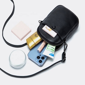 กระเป๋าหนังหรูหราแบบขายส่ง กระเป๋าใส่โทรศัพท์แบบสะพายไหล่เดียว กระเป๋าครอสบอดี้สำหรับ iPhone 15/14/13 - Product Image 3