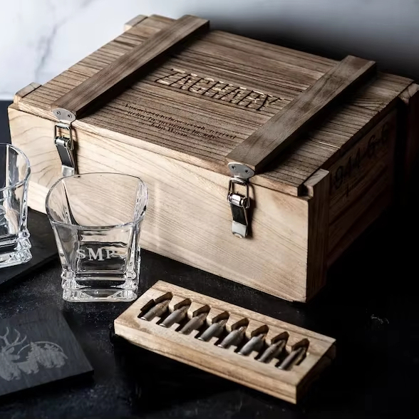 Personalized Engraved Wine Glass Set with