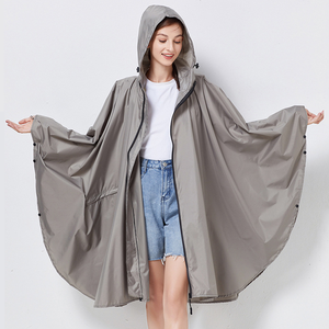 Impermeable Unisex Moderno y Sencillo con Capucha Ajustable, Poncho de Lluvia Portátil y Ligero con Cremallera Impermeable - Product Image 4