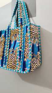 Sac fourre-tout bohème en velours avec motif léopard bleu, sac de plage d'été, style féminin - Product Image 4