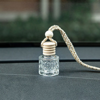 En stock – Vente en gros – Flacon diffuseur de parfum pour voiture vide de 8 ml, en forme de cylindre, à suspendre, avec bouchon en bois