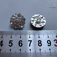 Boutons en cristal diamanté super brillants de forme florale ronde de 28L avec tige à coudre