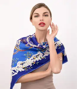 Hete Verkoop Mode Custom Designer Bedrukt Lange Vierkante Kop Koreaanse 100 Zijden Bandana Beschermende Hals Gezicht Sjaal Voor Vrouwen Feest