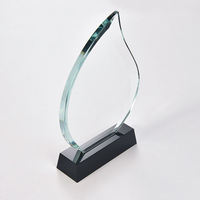 Trophée personnalisé écologique en cristal K9 en forme de feuille gravé, plaque en verre transparent