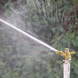 Système d'irrigation agricole par aspersion métallique, arroseur rotatif réglable à entraînement par engrenages 360° pour jardin, ferme et pelouse, diamètre 1/2 pouce - Product Image 3