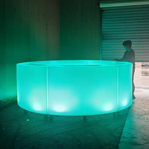 เคาน์เตอร์บาร์ LED แบบมีไฟ RGB สำหรับใช้งานกลางแจ้ง พกพาสะดวก ทำจากพลาสติกสีขาว เหมาะสำหรับงานปาร์ตี้ ไนต์คลับ คาเฟ่ ร้านคาราโอเกะ ร้านเลานจ์ ขายส่ง - Product Image 1