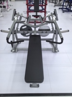 Banc de musculation horizontal isolaire à charge par plaques en acier Rosen Fitness pour usage commercial en salle de sport, poids maximal de l'utilisateur 200 kg