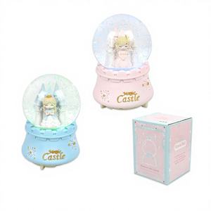 Bola de Cristal con Luz y Sonido de Castillo de Princesa, 4"X7", 12 Unidades/Caja - Globos Únicos Modelo 377401 - Product Image 1