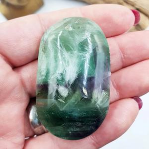 Cristal de fluorite en forme de paume, pierre de guérison naturelle polie, forme ovale, pierre de poche pour décoration d'intérieur unique et cadeaux de vacances, vente en gros - Product Image 3