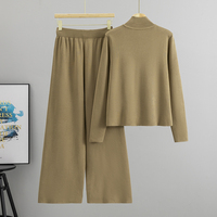 Ensemble tricoté pour femme : Cardigan zippé à col montant avec perles et patchwork + Pantalon long décontracté à jambes larges – Collection Hiver