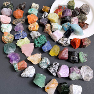 Set di Cristalli Naturali Lucidati per Meditazione Spirituale con Pietre Grezze per Guarigione e Feng Shui - Product Image 1