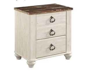 Armoire étroite <span class=keywords><strong>en</strong></span> bois de petite taille <span class=keywords><strong>Commode</strong></span> <span class=keywords><strong>en</strong></span> bois <span class=keywords><strong>massif</strong></span> blanc avec poignées <span class=keywords><strong>en</strong></span> métal et dessus foncé - Product Image 1