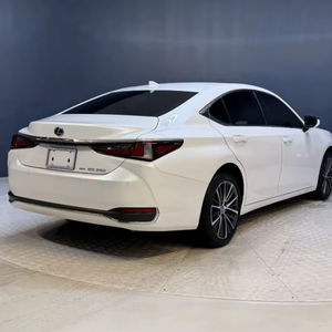 2024 Lexus ES 250 Berline de luxe d'occasion avec intérieur en cuir foncé Transmission automatique de haute qualité vous attend pour conduire - Product Image 1
