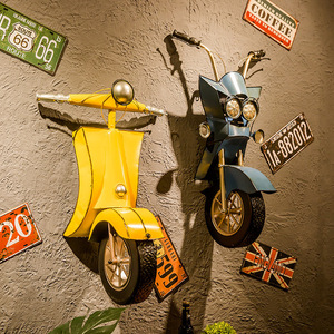 Décoration Murale Rétro Industrielle pour Café, Bar ou Boutique : Tête de Moto en Fer Forgé, Style Nature Morte - Product Image 2