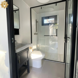 Casa Container Espandibile a Doppia Ala per Residenza Familiare e Cabina Vacanze con <span class=keywords><strong>Camera</strong></span> da Letto, Bagno e Cucina Inclusi - Product Image 4