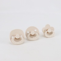 Vente en gros de sucettes en silicone sans BPA, tétines personnalisées en silicone pour nouveau-nés et bébés