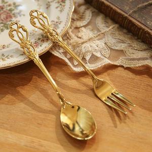 Cubiertos Dorados con Cuchillos para Carne, Juego de Cubiertos de Acero Inoxidable para el Hogar, Bodas y Restaurantes - Product Image 4