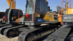 Used Volvo EC240 Hydraulic Crawler Excavator 24 Ton 110KW <b>Engine</b> Gear Core Pump Motor Construction Equipment EPA CE 2024 <b>Model</b> - Product Image 2