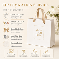 Sac cadeau personnalisé en papier blanc pour lingerie avec logo imprimé et nœud en dentelle dorée, poignée en ruban de satin, emballage de vente au détail pour boutique de lingerie
