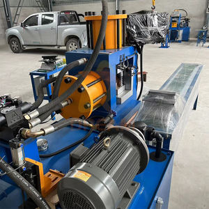 Machine automatique de fabrication de clous Grill U formant la machine Clous pneumatiques Agrafe à fil fin Machine de fabrication de broches de canapé Prix au Kenya - Product Image 5