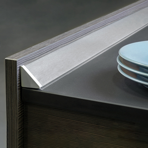 EMUCA 4.7 m satinato in plastica anodizzata triangolare da cucina accessori per l'installazione di accessori per mobili da cucina - Product Image 3