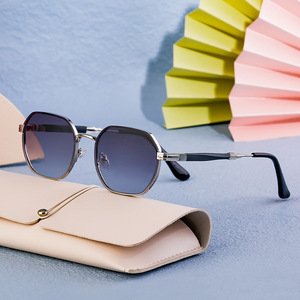 QSKY di buona qualità Street Shoot telaio in metallo UV400 tonalità di protezione poligonali rotonde uomini donne all'aperto piccoli occhiali <span class=keywords><strong>da</strong></span> sole quadrati - Product Image 1