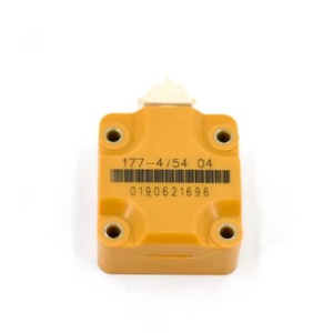 อะไหล่เครื่องยนต์ดีเซลขายส่ง หัวฉีดน้ำมันเชื้อเพลิง 177-4754 รุ่น 3126B 3126E 3126 หัวฉีดน้ำมันดีเซล 1774752 อะไหล่เครื่องยนต์ก่อสร้าง - Product Image 2