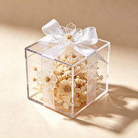 Boîte de présentation carrée en acrylique transparente de qualité supérieure, portable, avec couvercle et décoration florale pour le rangement de cadeaux