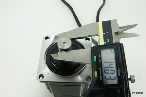SERVOMOTOR AC YASKAWA SGMAH-02AAA21 USADO, 200W - Product Image 5
