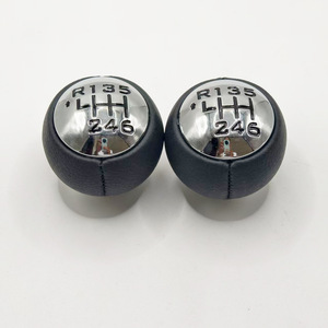 Pomo de palanca de cambios de cuero de 6 velocidades para Peugeot 307 308 3008 407 5008 807 - Product Image 2