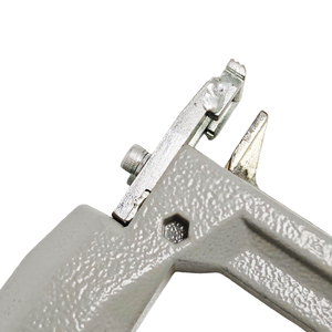 Chiodatrice Pneumatica WISDOM 77F, Leggera, per Pelle e Pellicce, Attrezzatura Pneumatica per Lavorazione di Pelle e Pellicce - Product Image 3