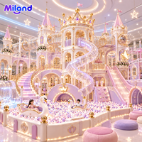 Aire de jeux intérieure personnalisée, château de princesse pastel pour parcs d'attractions, toboggan transparent, piscine à balles en forme de cygne écologique et moderne