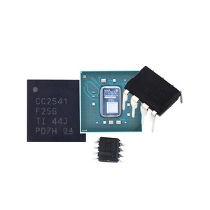 100% et XCV50-5BG256C Neuf et Original 256-PBGA (27x27) Puces FPGA Intégrées Matrice de Portes Logiques Programmable par l'Utilisateur - Product Image 1