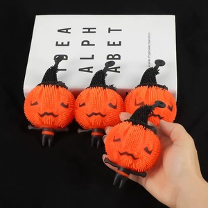 Pelota Antiestrés TPR con Forma de Calabaza Fantasma, Pelota Sensorial Calmante con Púas, Juguetes para Niños, Fiesta de Halloween - Product Image 5
