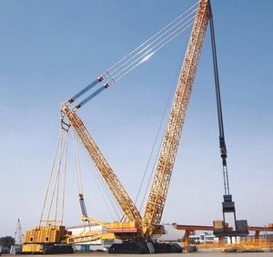 รถเครนตีนตะขาบยี่ห้อ XCM-G รุ่น XGC300 ขนาด 300 ตัน จากจีน สำหรับงานยกของ ขายดี - Product Image 3