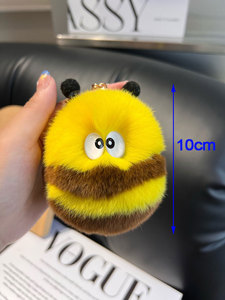 Portachiavi a Forma di Ape in Morbida Pelliccia di Coniglio, Ciondolo per Auto e Pallina di Peluche per Zaini e Accessori da Ragazza - Product Image 2