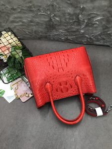 Sac fourre-tout de luxe en cuir de crocodile, sac fourre-tout de créateur en véritable cuir de crocodile, sac bandoulière en véritable cuir de crocodile, sac fourre-tout polyvalent en cuir de crocodile - Product Image 3
