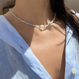 Collier ras-de-cou délicat pour femme en acier inoxydable avec perles de cristal d'aigue-marine de 4 mm <span class=keywords><strong>et</strong></span> une seule perle d'eau douce - Product Image 6