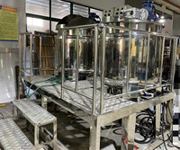 Machine de fabrication de détergent liquide