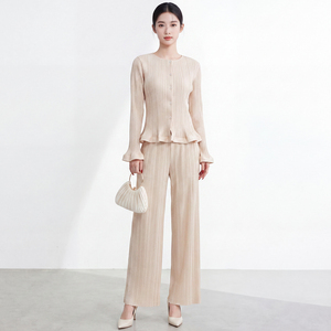 Conjunto Elegante Estilo Coreano, Plisado, Casual, Top de Manga Larga, Pantalones Anchos hasta el Tobillo, Cierre de Botones, Transpirable - Product Image 1