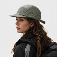 Casquette de camping 5 panneaux en nylon imperméable personnalisée, légère, séchage rapide, pour course en extérieur, respirante, avec sangle réglable – Vente en gros