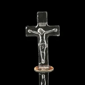 Religious Engraved Jesus Crystal Crafts Cross For Baby Shower Favor Crystal Decorative Cross