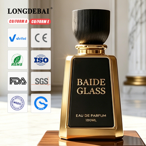 Nueva llegada: Botella de perfume cuadrada vintage vacía de 30ml, 50ml, 100ml, con borde dorado y tapa de madera. - Product Image 1