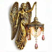 Statue d'ange en résine en gros, ornement mural suspendu, art mural antique en forme de lanterne dorée pour la décoration intérieure et extérieure de la maison