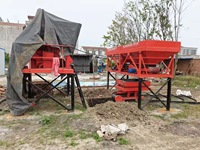 HZS25 Hongxing Hazır Beton Üretim Hattı 25m3/saat, İsteğe Bağlı Kepçeli Besleme Sistemli, 2 Bölmeli veya 3 Bölmeli Hazneler