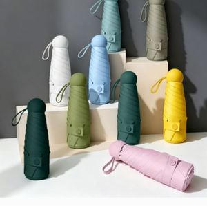 Parapluie mini capsule pliable en cinq sections, ultraléger, compact et pratique, avec protection UV, nouveau style, personnalisable avec logo - Product Image 5