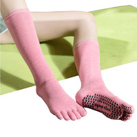 Fitness Pilates Yoga Chaussettes antidérapantes Chaussettes à cinq doigts pour adultes à carreaux Chaussettes antidérapantes à bouts fendus
